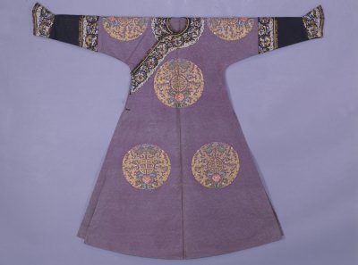 图片[1]-Lotus Colored Solid Yarn Embroidery Flat Gold Eight Regiment Kui Long Single Robe-China Archive